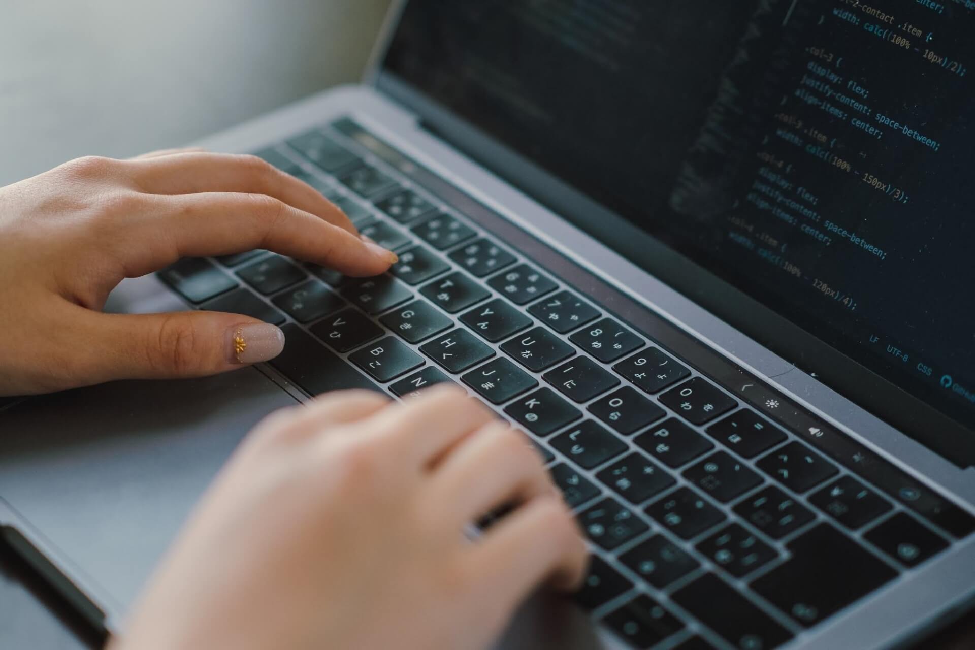 ホームページ会社の特徴